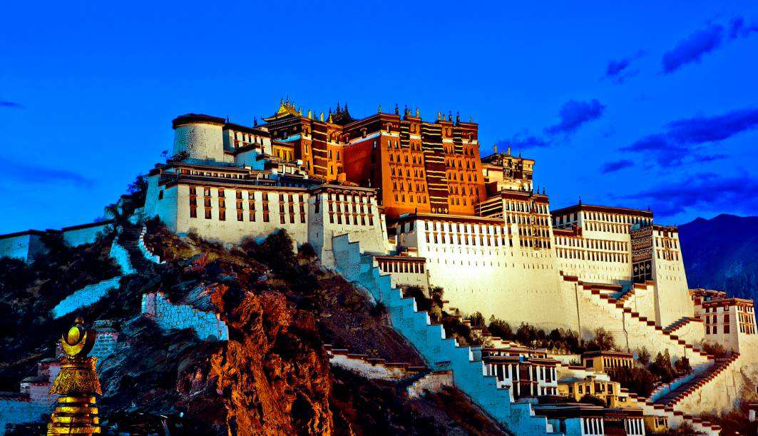 西藏，摄影旅行里终究绕不过的地方